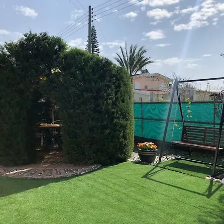 דירה Webooking Garden House 2 *